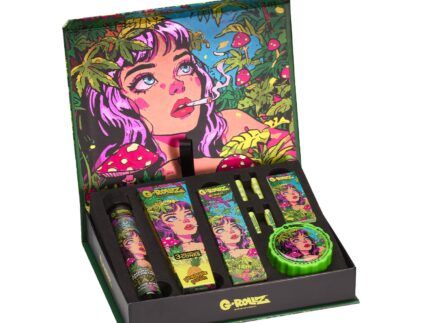 Descubre la caja de regalo G-Rollz Mystikal Maze. Atrevida, colorida y repleta de una cuidada selección de artículos esenciales,